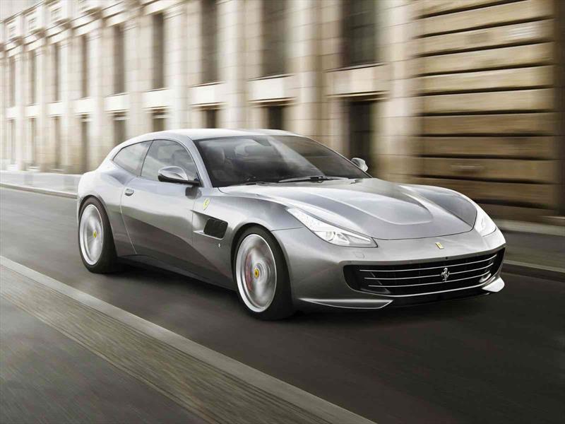 Ferrari GTC4Lusso T