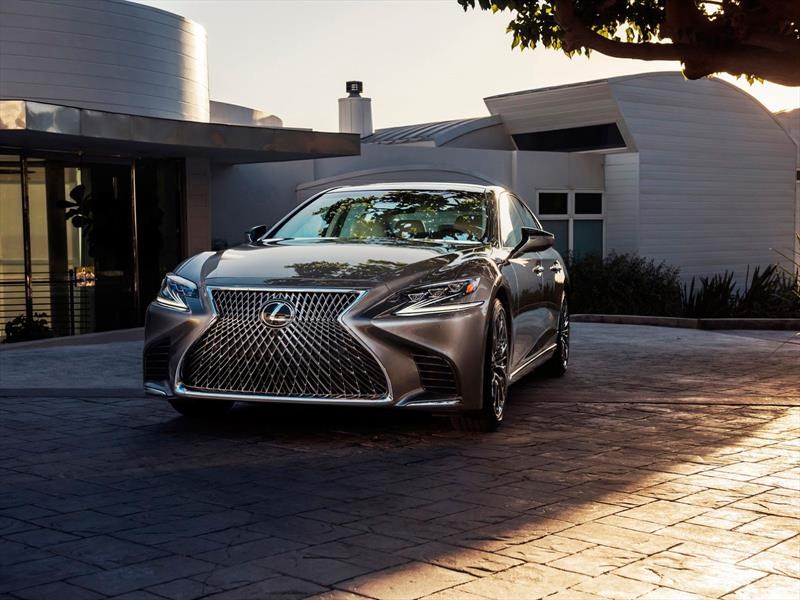 Lexus LS 2018