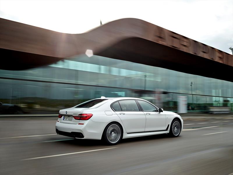 BMW Serie 7 2016 con paquete deportivo M