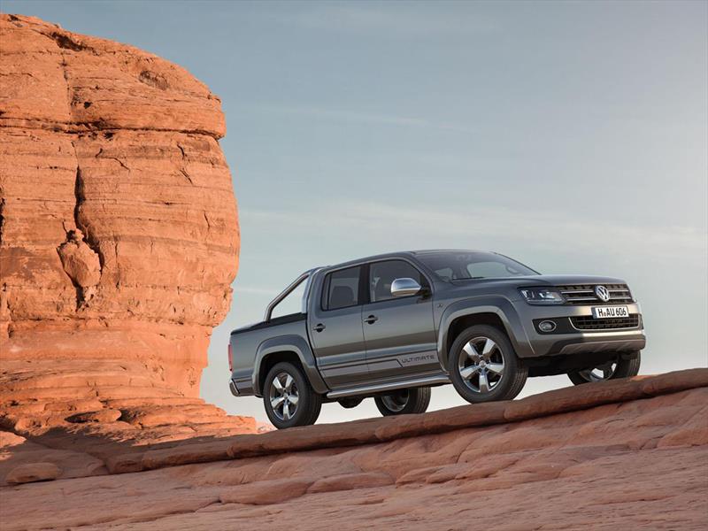 La VW Amarok recibe faros con LED y xenón