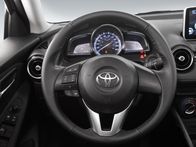 Toyota Yaris R 2016