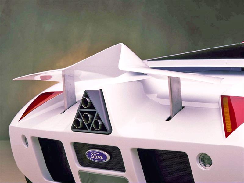 Retro Concepts: Ford GT90