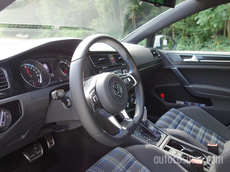 Volkswagen Golf GTE 2015