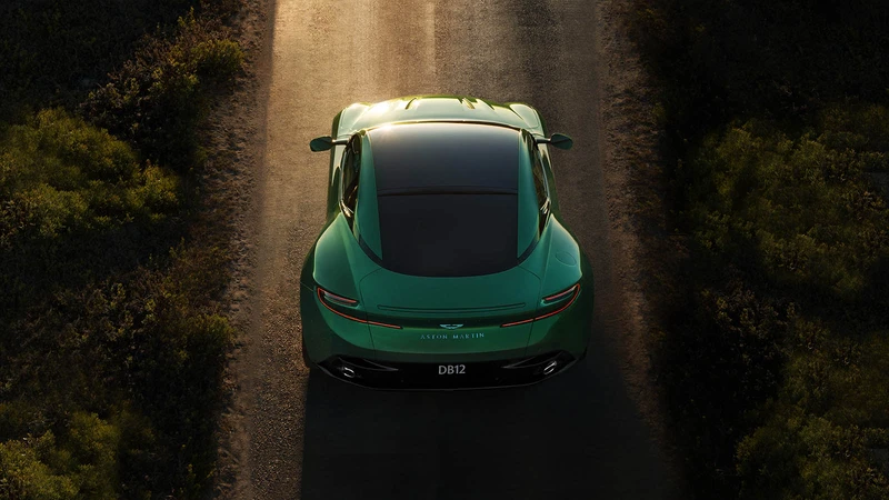 Aston Martin DB12