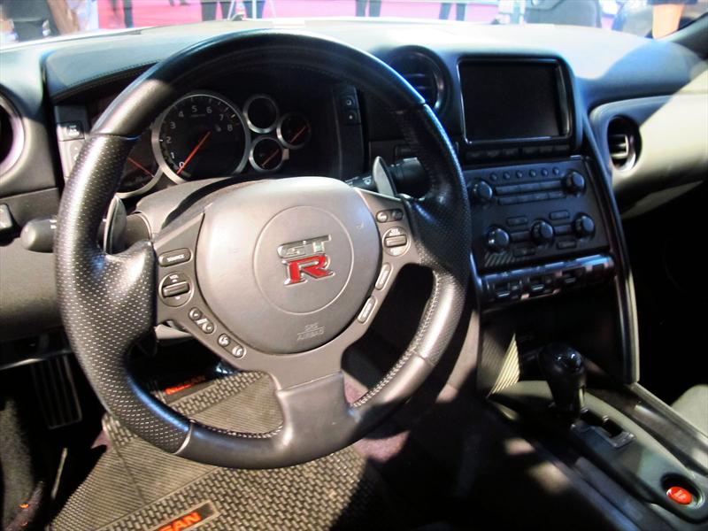 Nissan GTR en el Salón de BA 2013