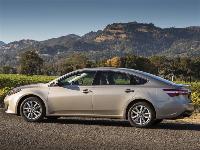 Mejores interiores 2013: Toyota Avalon