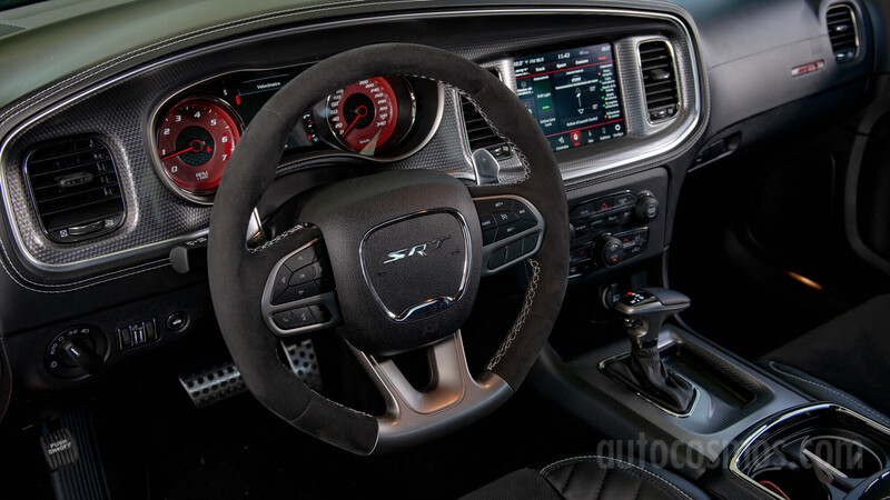 Dodge Charger SRT Hellcat Widebody a prueba