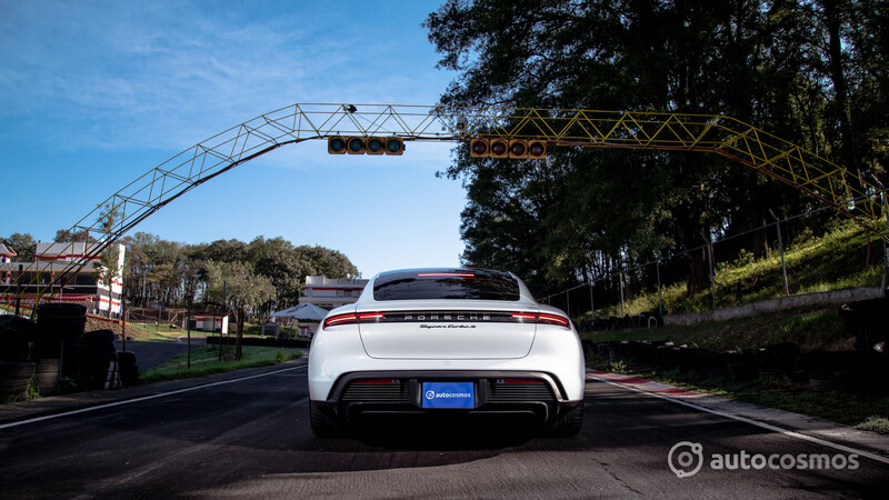 Porsche Taycan a prueba