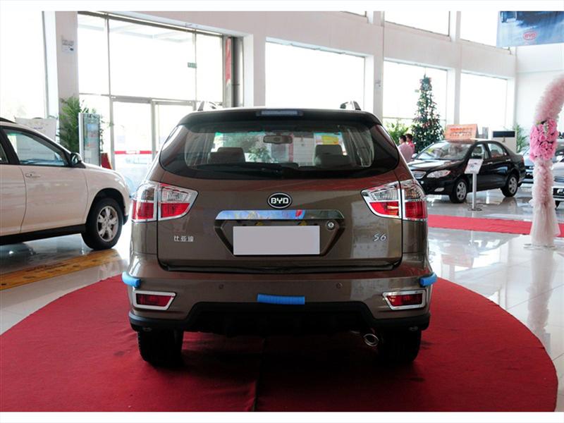 BYD S6
