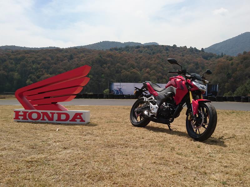 Honda CB190R 2016