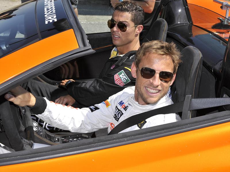 Jenson Button y CR7 dan espectáculo en Jarama