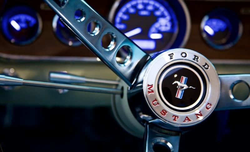 Mustang por Revology Cars