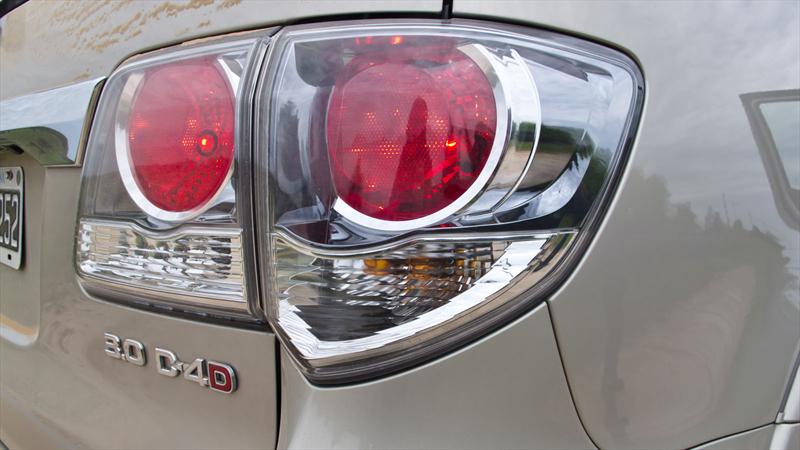 Toyota Hilux SW4 a prueba