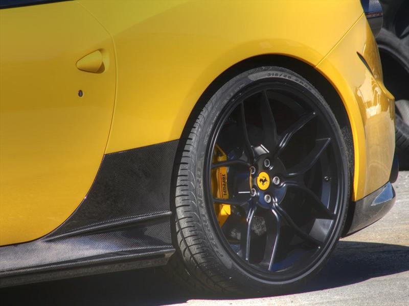 Novitec Rosso personaliza Ferrari FF