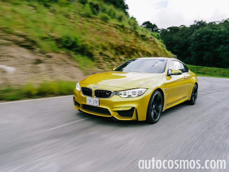 BMW M4 coupé 2015