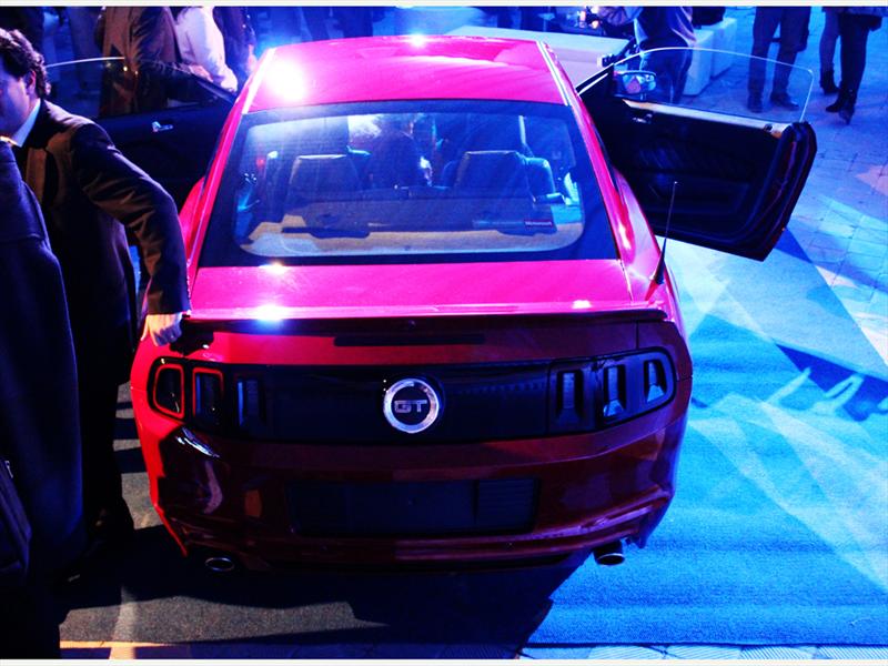 Ford Mustang 2013. Lanzamiento en Chile
