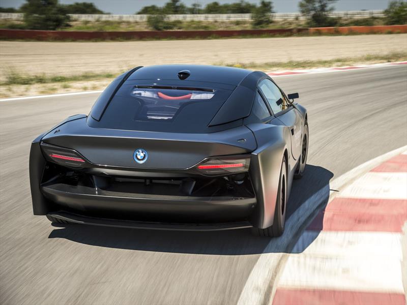 BMW i8 Hydrogen Fuel Cell Concept