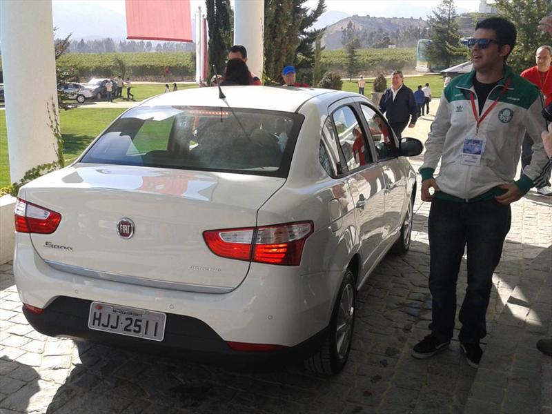 Nuevo Fiat Grand Siena 2012, presentación. Parte 2