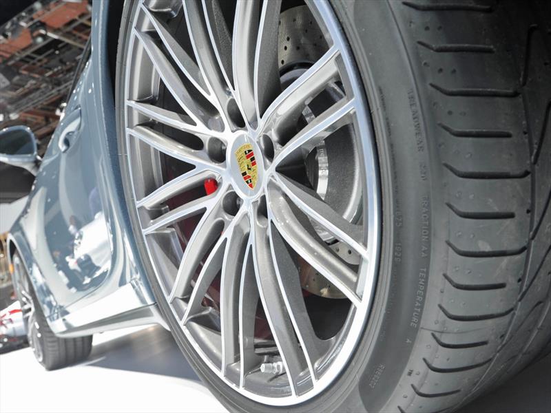 Porsche 911 Turbo S y 911 Turbo