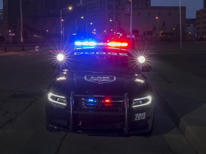 Dodge Charger Persuit 2015
