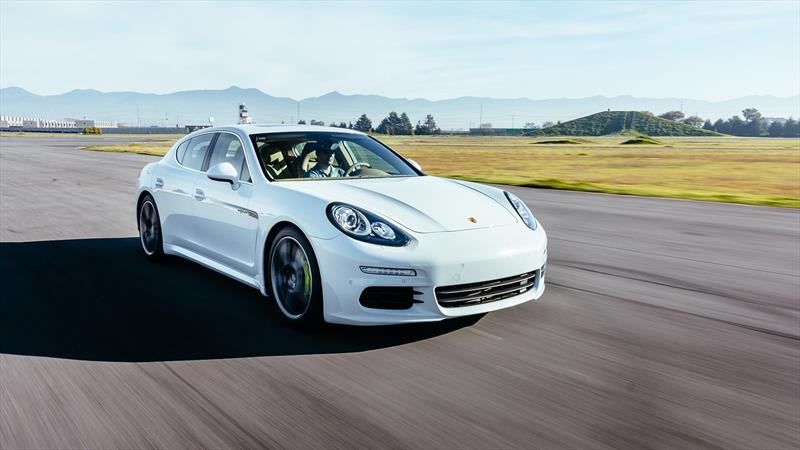 Porsche Panamera S E-Hybrid