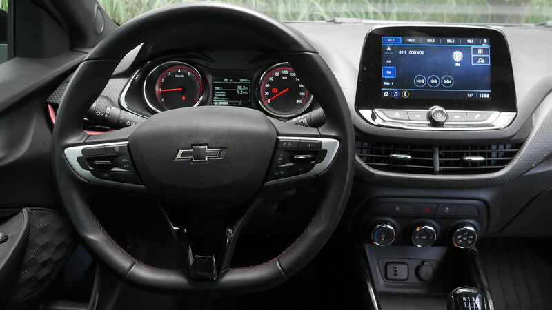Test Chevrolet Onix RS 1.0T manual