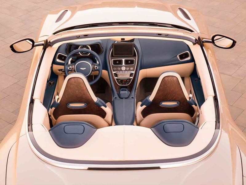 Aston Martin DB11 Volante
