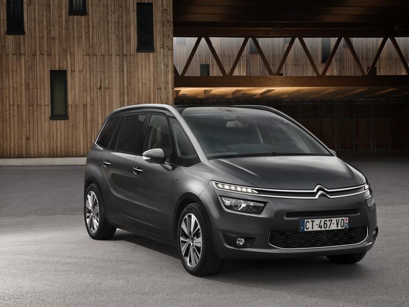 Citroën C4 Picasso, cerca de Argentina