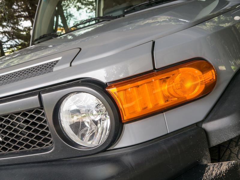 Toyota FJ Cruiser 2014