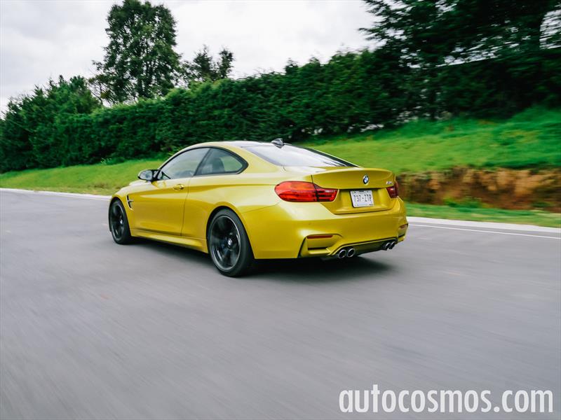 BMW M4 coupé 2015