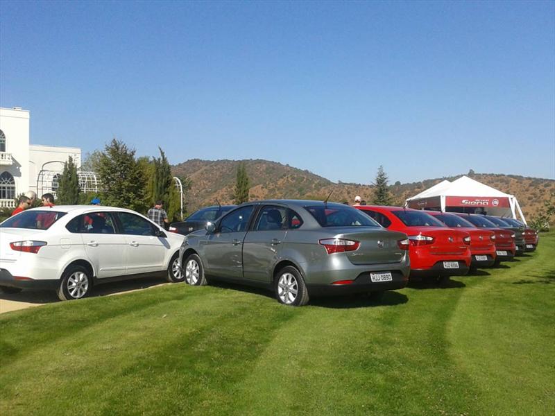 Nuevo Fiat Grand Siena 2012, presentación. Parte 2