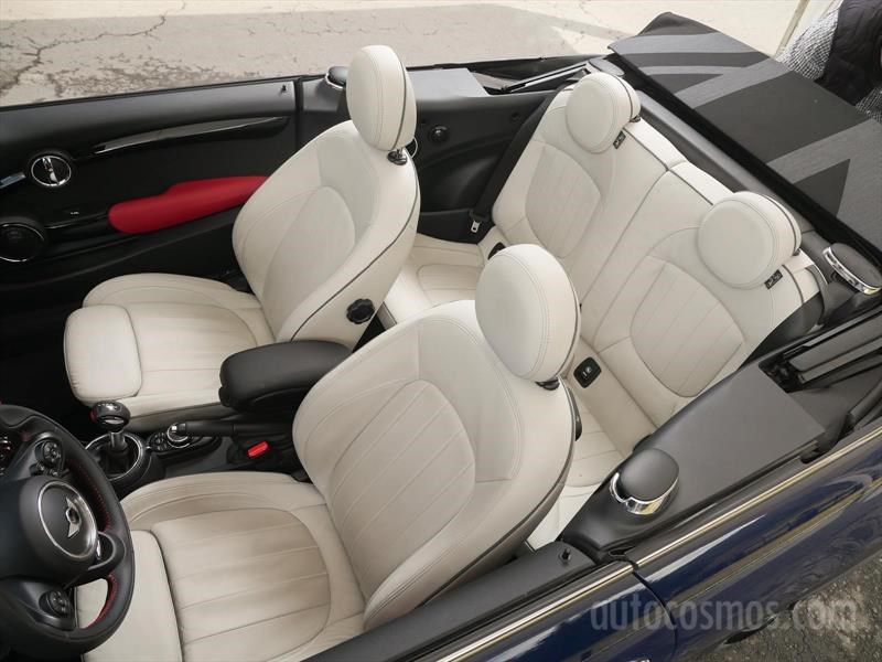MINI John Cooper Works Convertible 2017