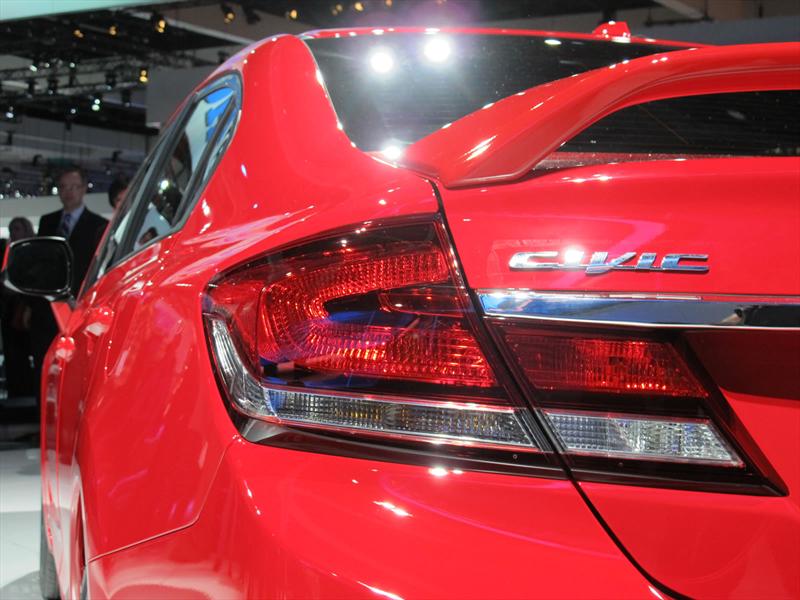Honda Civic 2013 en el Salón de Los Angeles