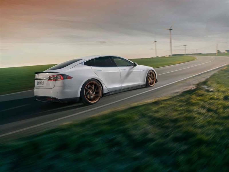 Tesla Model S por Novitec