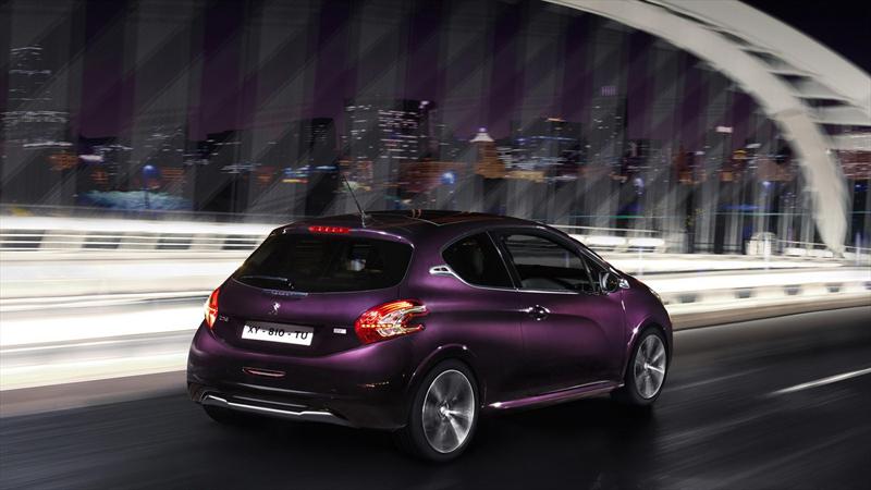 Peugeot 208 XY versión de producción en París