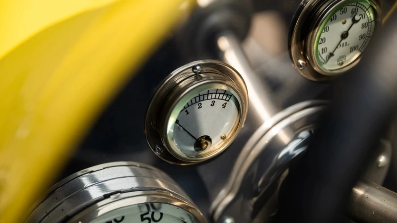 Duesenberg 122 Eight