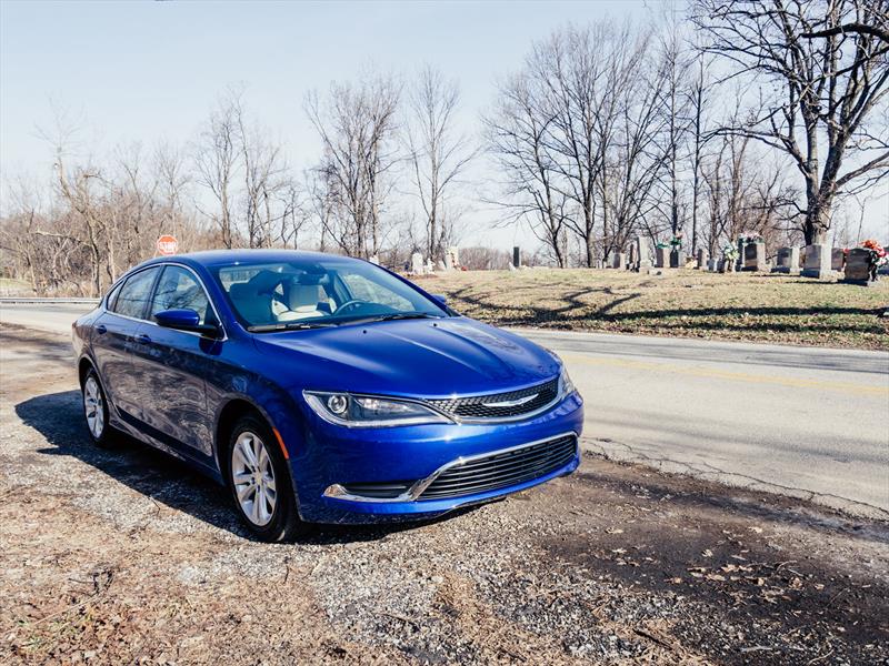 Chrysler 200 2015