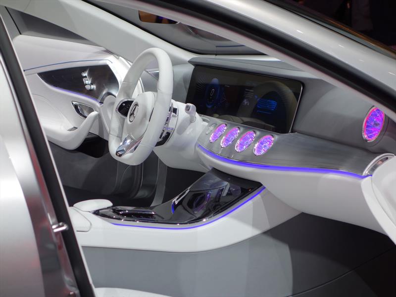 Mercedes-Benz IAA Concept