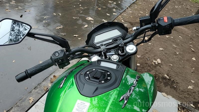 Nueva Bajaj Dominar D400