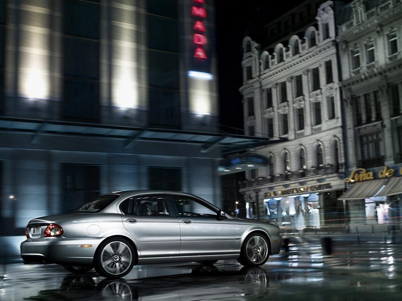 6.- Jaguar X type