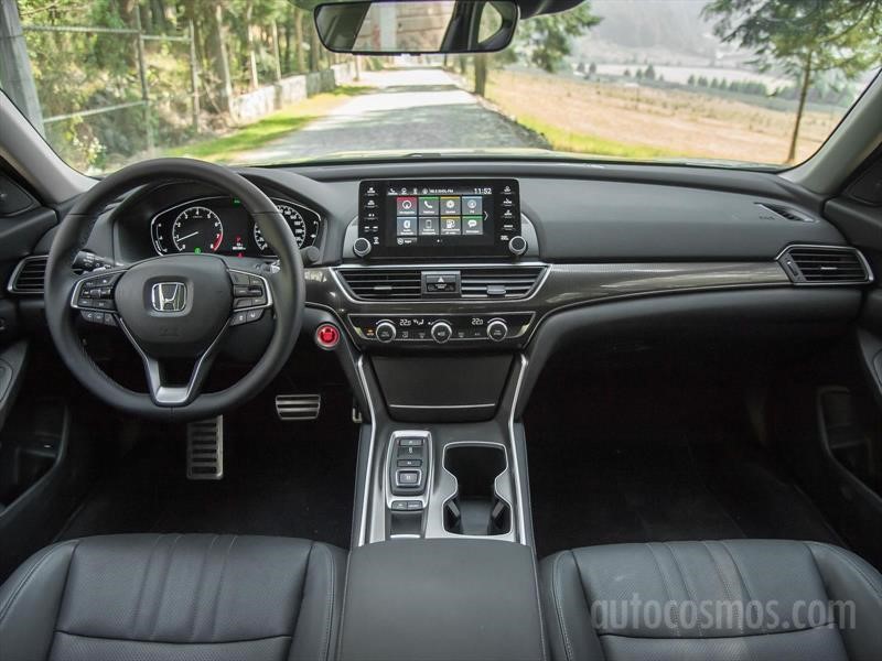 Frente a Frente: Honda Accord 2018 vs Mazda 6 2019