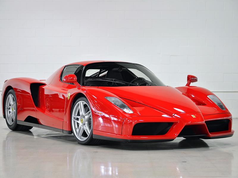 Ferrari Enzo 2003 a la venta con 354 millas 