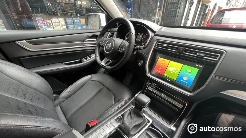 MG RX8 - Toma de Contacto en Perú