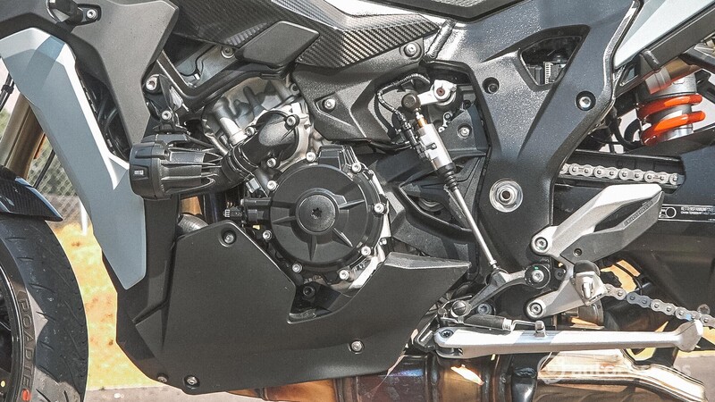 BMW S 1000 XR