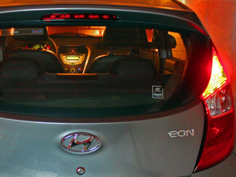 Hyundai EON 0,8L GLS Prueba de manejo