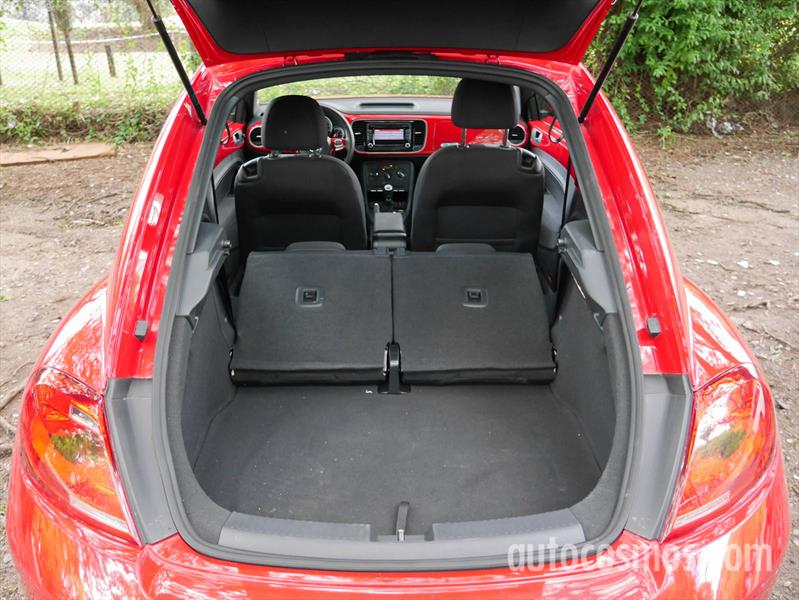 Volkswagen The Beetle a prueba