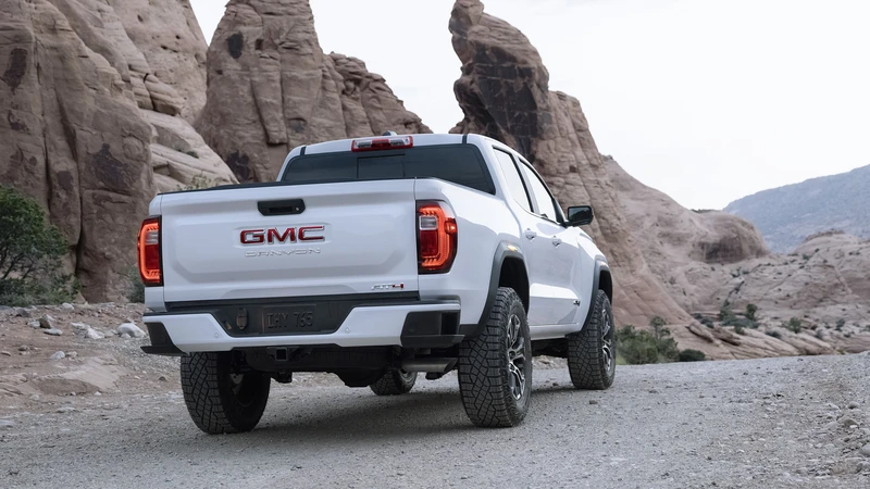 GMC Canyon AT4 2023