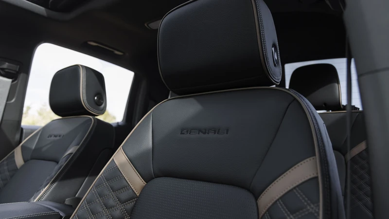 GMC Canyon Denali 2023
