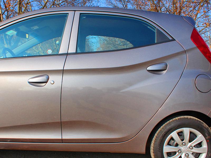 Hyundai EON 0,8L GLS Prueba de manejo