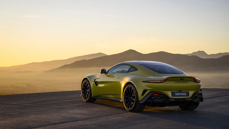 Aston Martin Vantage 2025